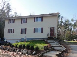 8 Gordon St, Hudson, NH 03051