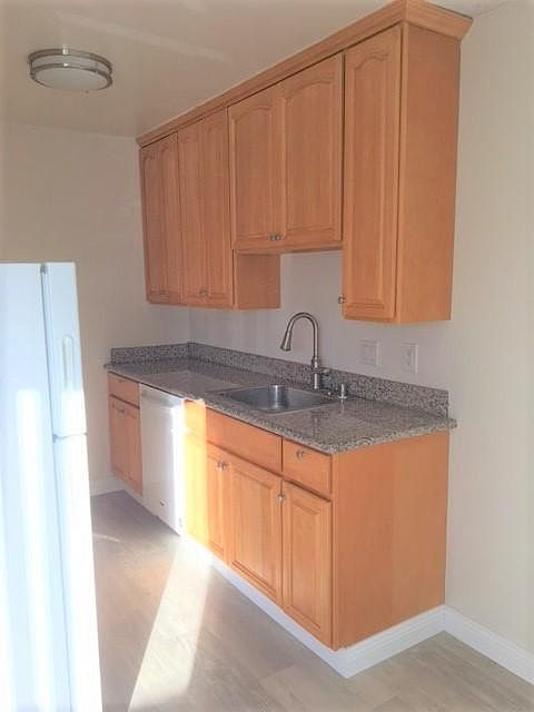 1st image of 988 Sandra Ct #2