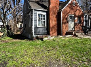 210 Zollicoffer Ave, Henderson, NC 27536