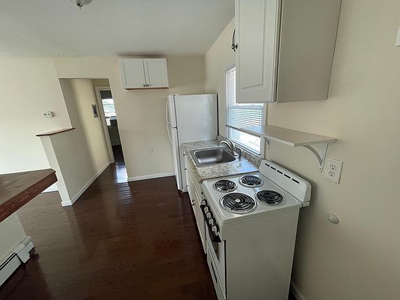 4th image of 56 Stewart Ave Floor 2