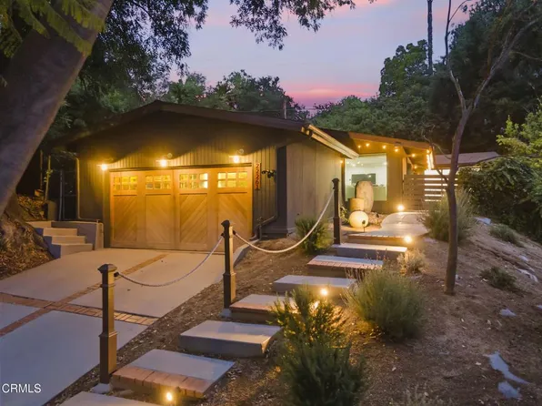 22261 Ybarra Rd, Woodland Hills, CA 91364