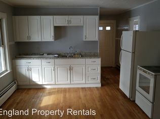 435 Cumberland St APT 1, Rumford, ME 04276