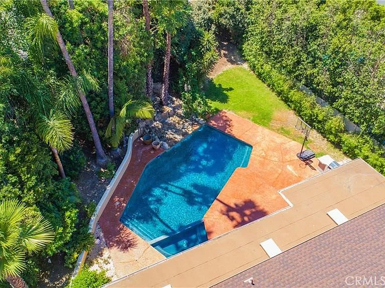 16545 Park Lane Cir — Photo 35
