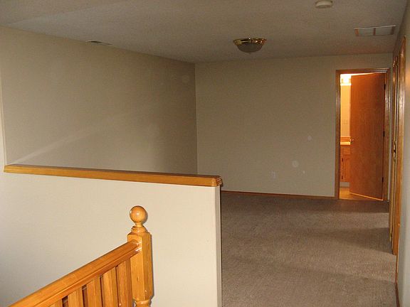 4th image of 16309 NE 37th Cir