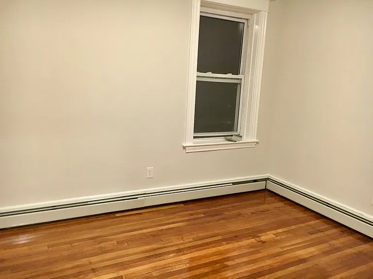 11 Quint Ave #6 — Photo 6