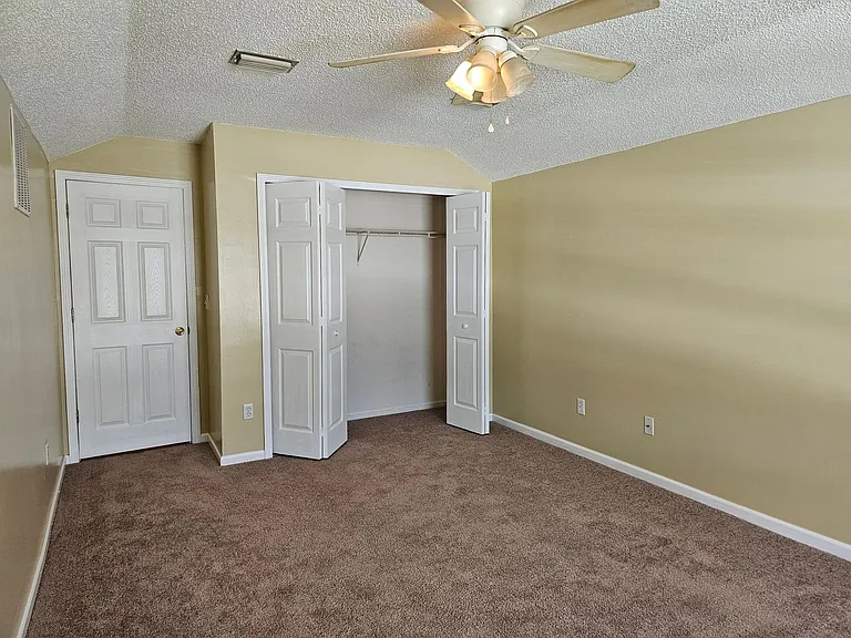 1276 Winding Brook Ct — Photo 14