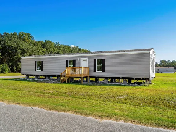 42 Matt St, Kingstree, SC 29556