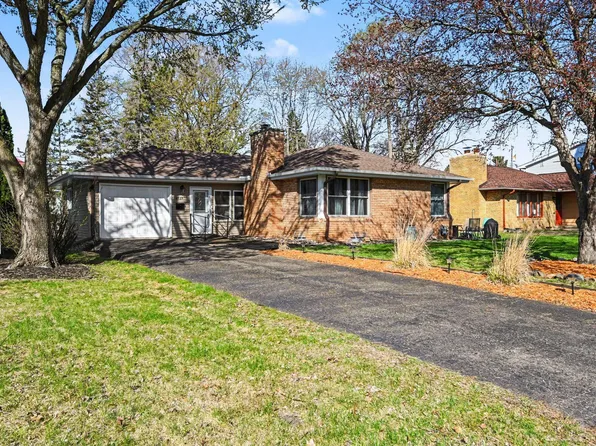 4527 Lakeland Ave N, Robbinsdale, MN 55422