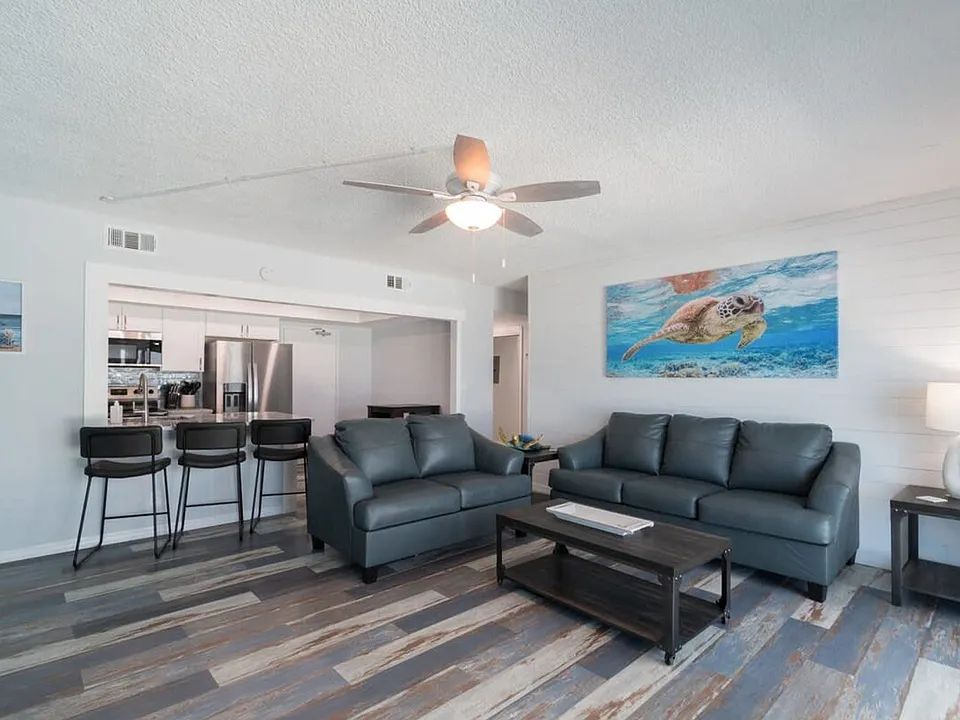 205 Jimmy Buffett Memorial Hwy S #2-ID1044403P
