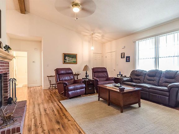 4th image of 9523 E Oak Hill Dr