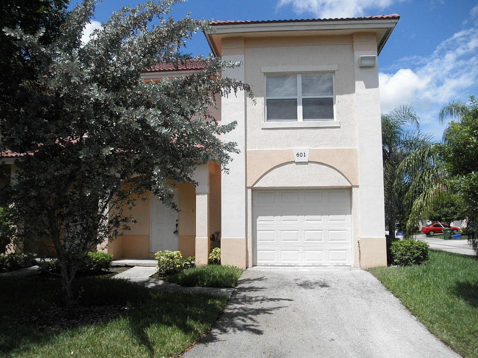 1st image of 601 Talia Circle #601