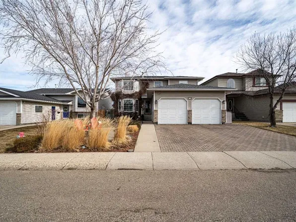 12 Sunrise Ct SW, Medicine Hat, AB T1B 4N5