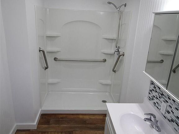 4th image of 2770 California Ct