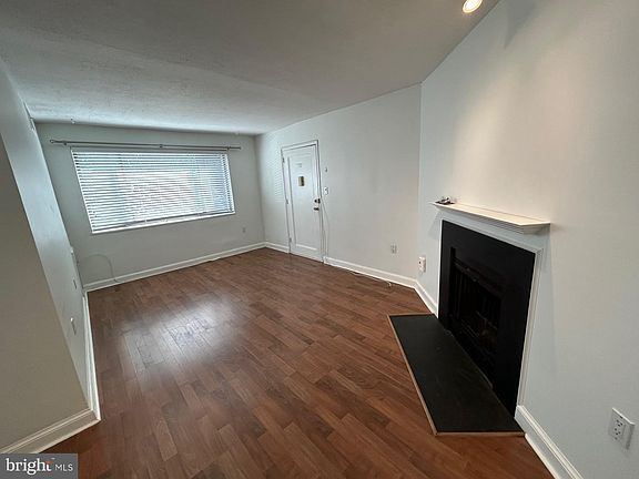 3rd image of 3819 Davis Pl NW APT 2