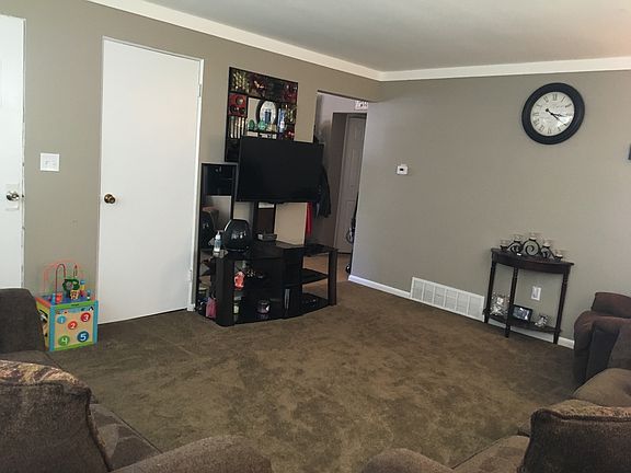 3rd image of 514 Woodside Ave