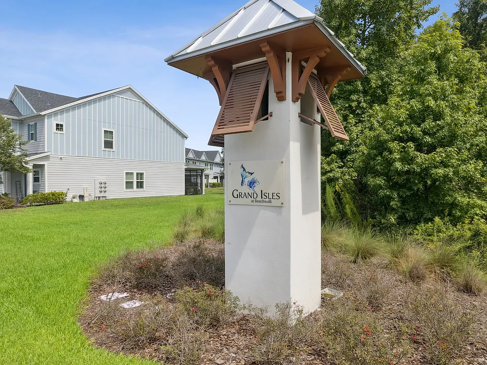 401 Marquesa Cir #1