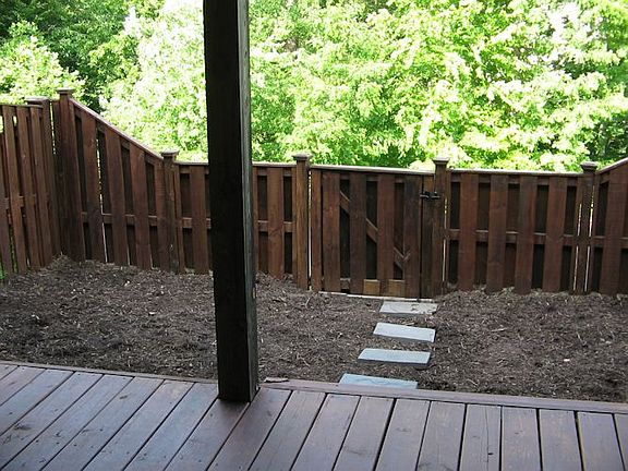 Lower Deck & Backyard