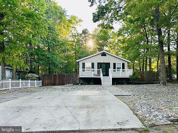 3rd image of 455 Nectar Ave