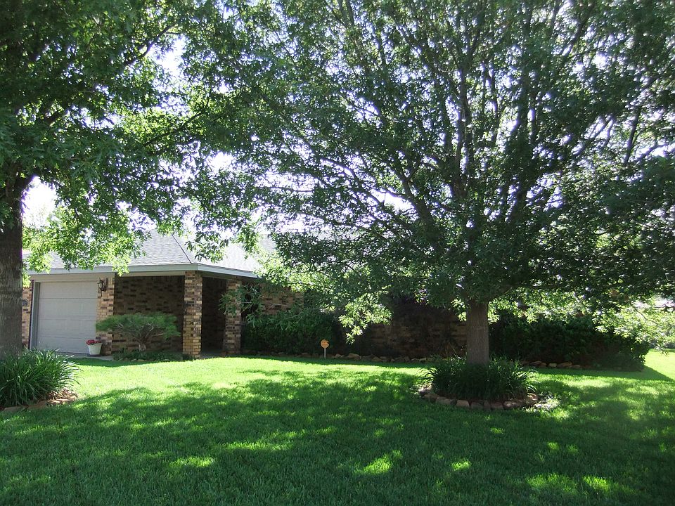 1st image of 2312 Dogwood Ln
