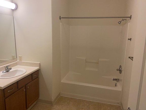 5th image of 215 E Indiana Ave APT 314