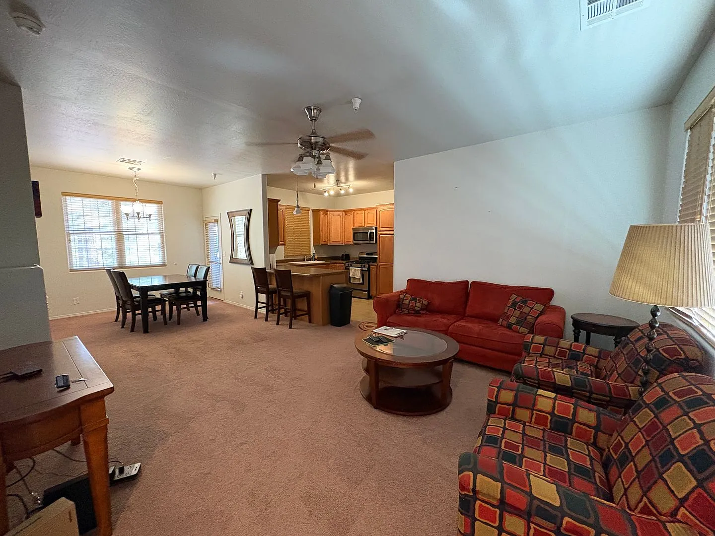 Beautiful Railroad Springs Townhome — Photo 4
