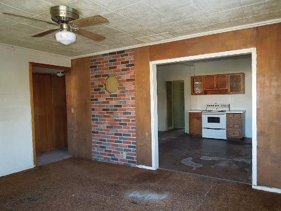 4th image of 255 Smith Ave