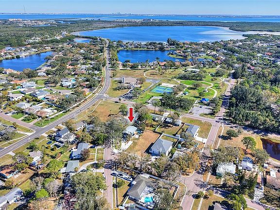 2nd image of 400 Patica Rd NE