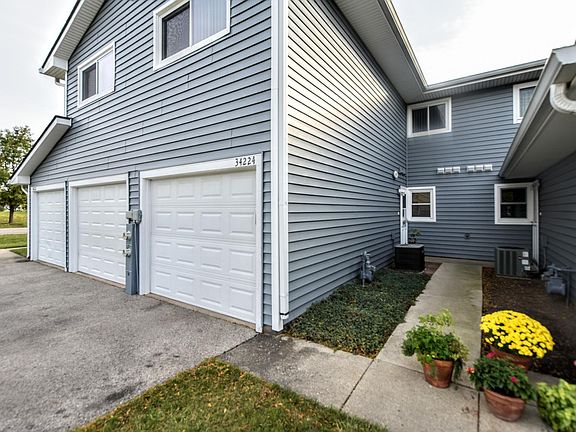 3rd image of 34224 N Birch Ln