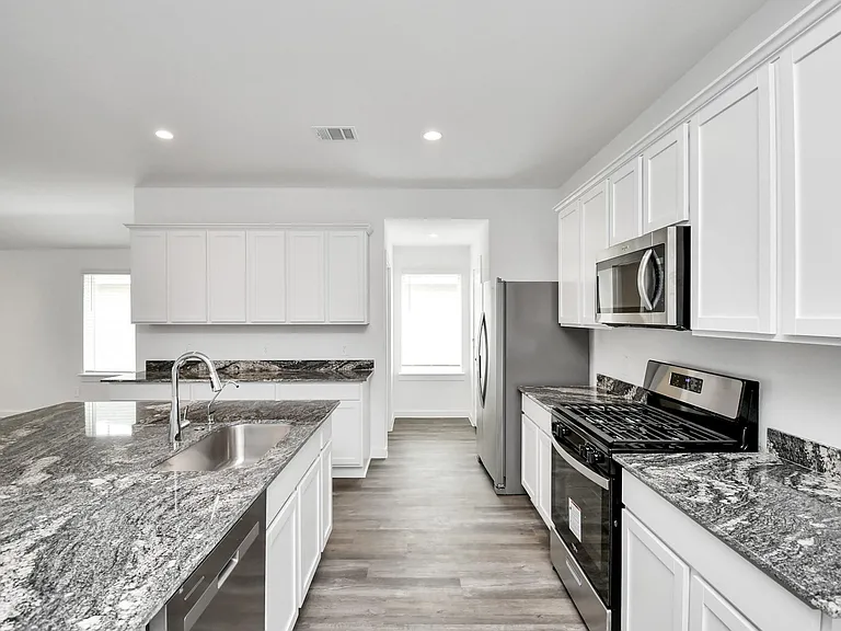 8519 Swenson Ln — Photo 13