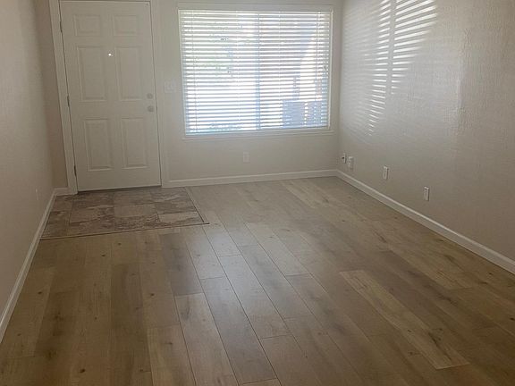 3rd image of 3902 Westporter Dr