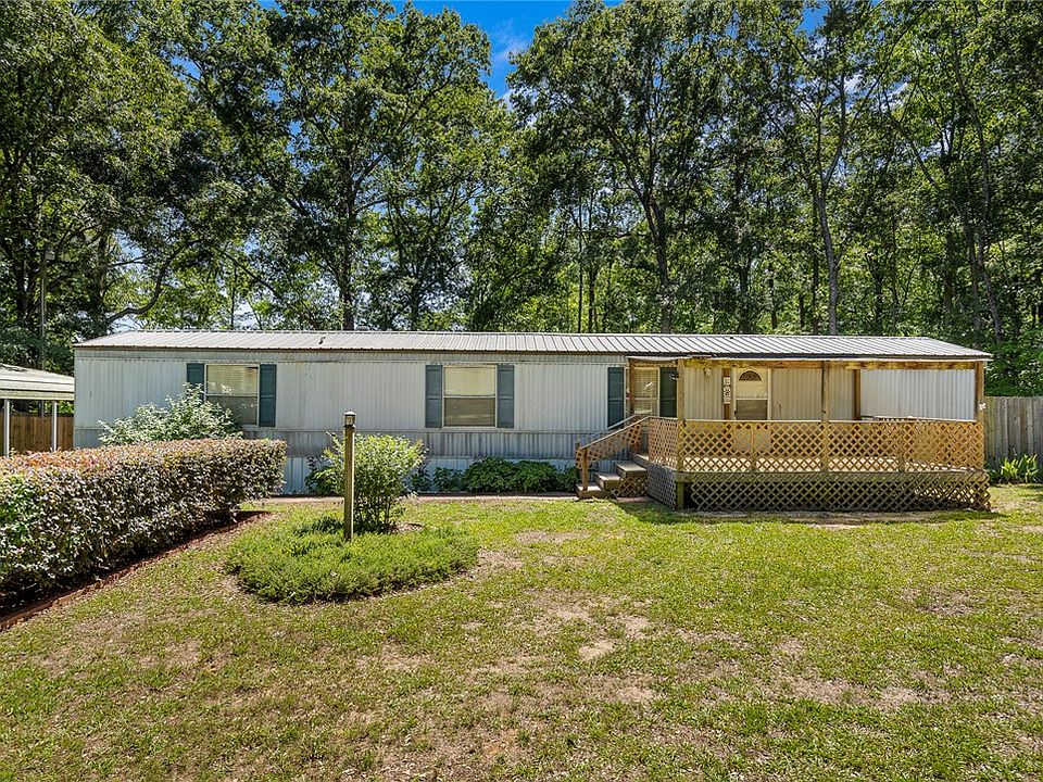 1st image of 216 Woodtrail Dr