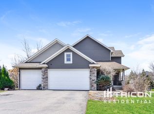 606 Lincoln Dr NE, Saint Michael, MN 55376