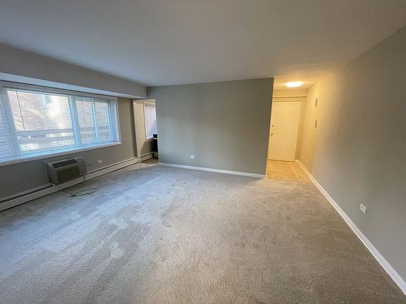 3rd image of 8042-46 N Knox Ave #8046/1E