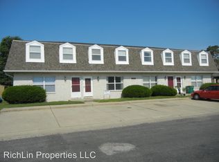 1875 Nathan Ave APT 3, Mascoutah, IL 62258