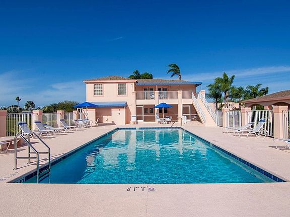 3rd image of 2057 SE Wild Meadow Cir #108