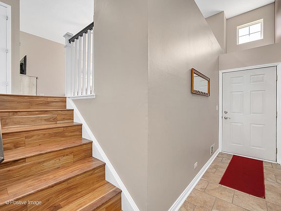 3rd image of 284 Monarch Dr #1