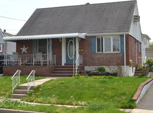 132 Philip Ave, Elmwood Park, NJ 07407