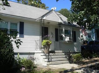 80 10th St, Lowell, MA 01850
