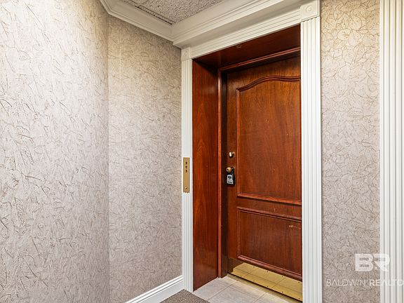 3rd image of 100 Tower Dr #903-904