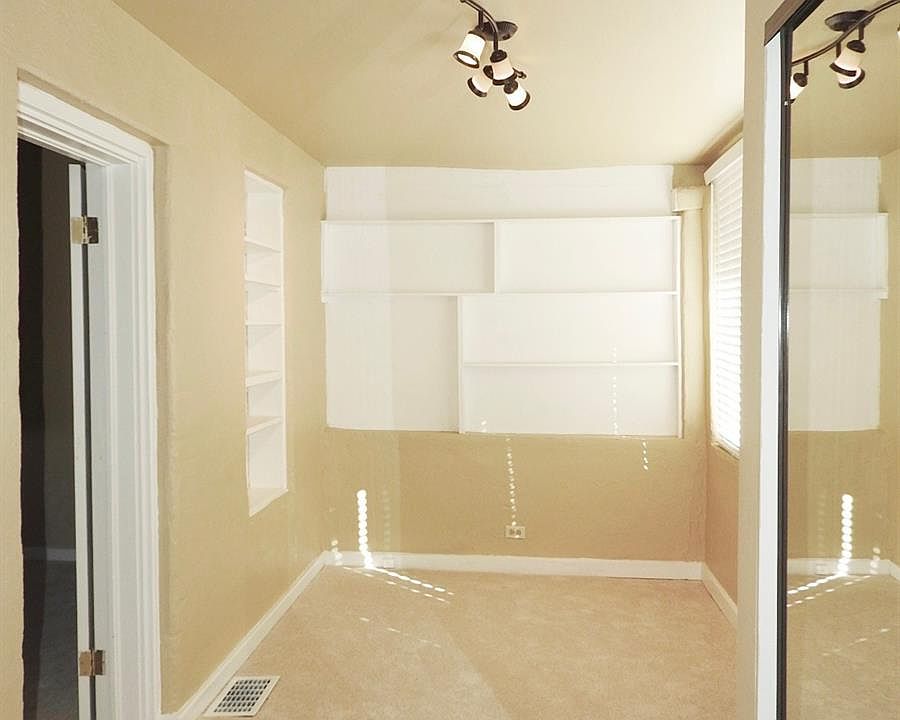 1st image of 7025 E 21st Ave