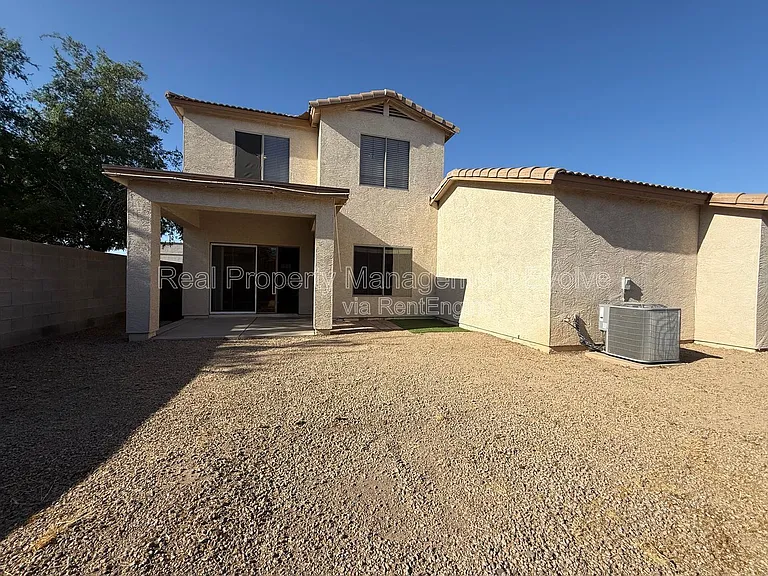 914 E Christine Pl — Photo 31