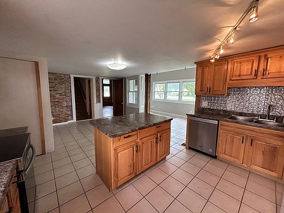 4th image of 3540 Payson Rd