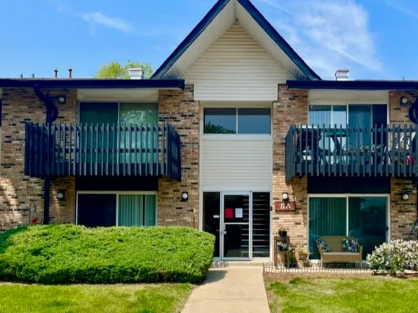 5 Kingery Quarter #204, Willowbrook, IL 60527