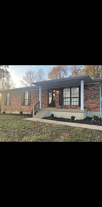 1st image of 292 Twin Brook Dr