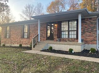292 Twin Brook Dr, Shepherdsville, KY 40165