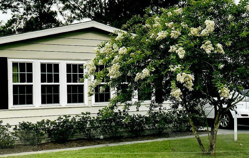 1st image of 1744 Lauren Ln
