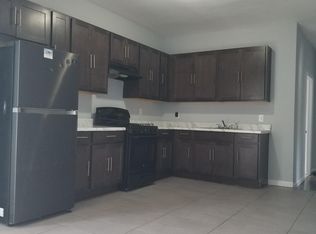 185 Chancellor Ave #2, Newark, NJ 07112