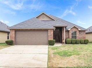 3822 Pickering Pass Dr, Bossier City, LA 71111