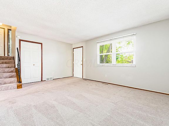 4th image of 2990 Gannett Ave