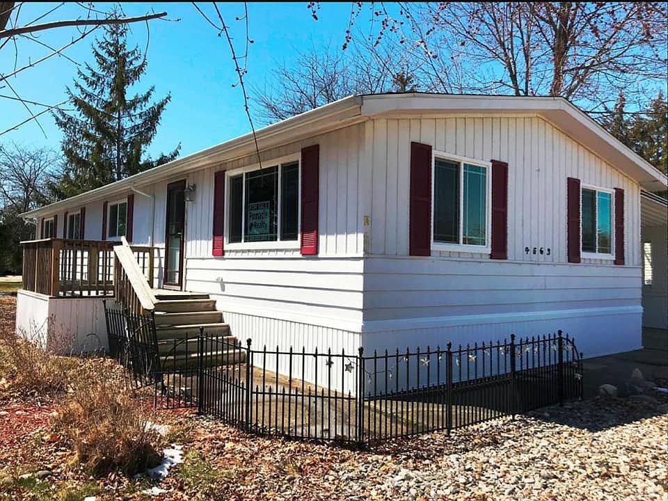 1st image of 4563 Longmeadow Blvd W